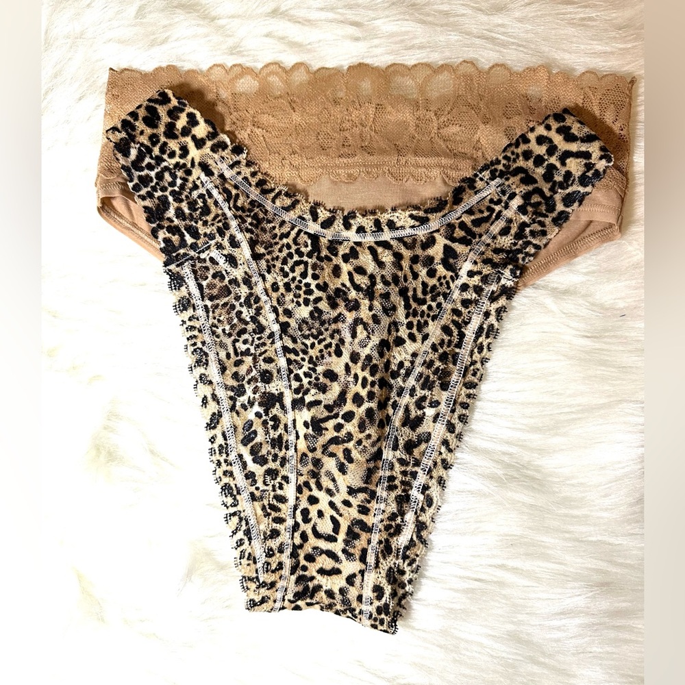 Victoria’s Secret Panties - Bundle (2) - NWT

Size S